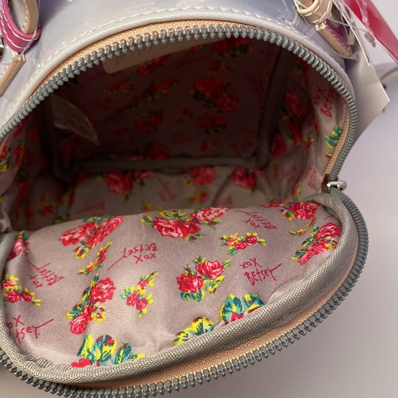 Betsey Johnson ombré backpack NWT! - Picture 15 of 16